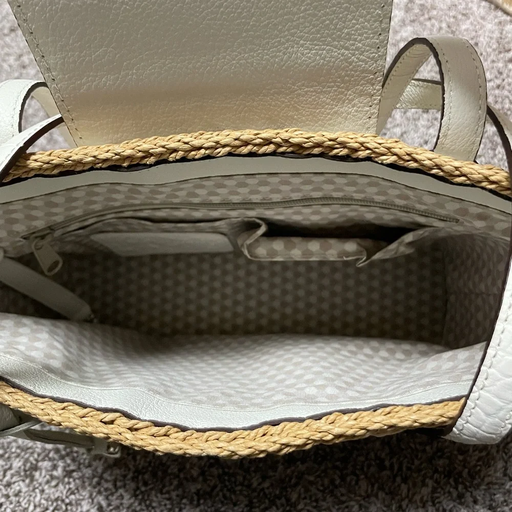 Brighton Straw Shoulder Bag with White Accents - Picture 5 of 9